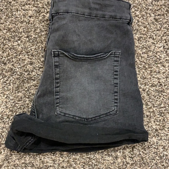 🔥 H&M shorts - Picture 3 of 3